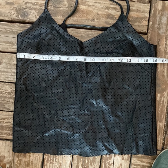 Faux leather cute top - Picture 7 of 7